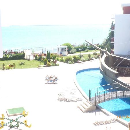Private Apartments In Privilige Fort Beach เอเลนีเต ภายนอก รูปภาพ