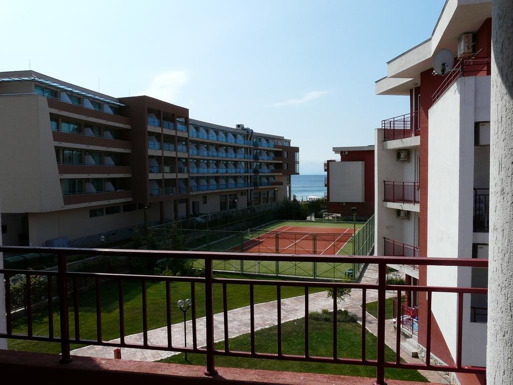 Private Apartments In Privilige Fort Beach เอเลนีเต ภายนอก รูปภาพ