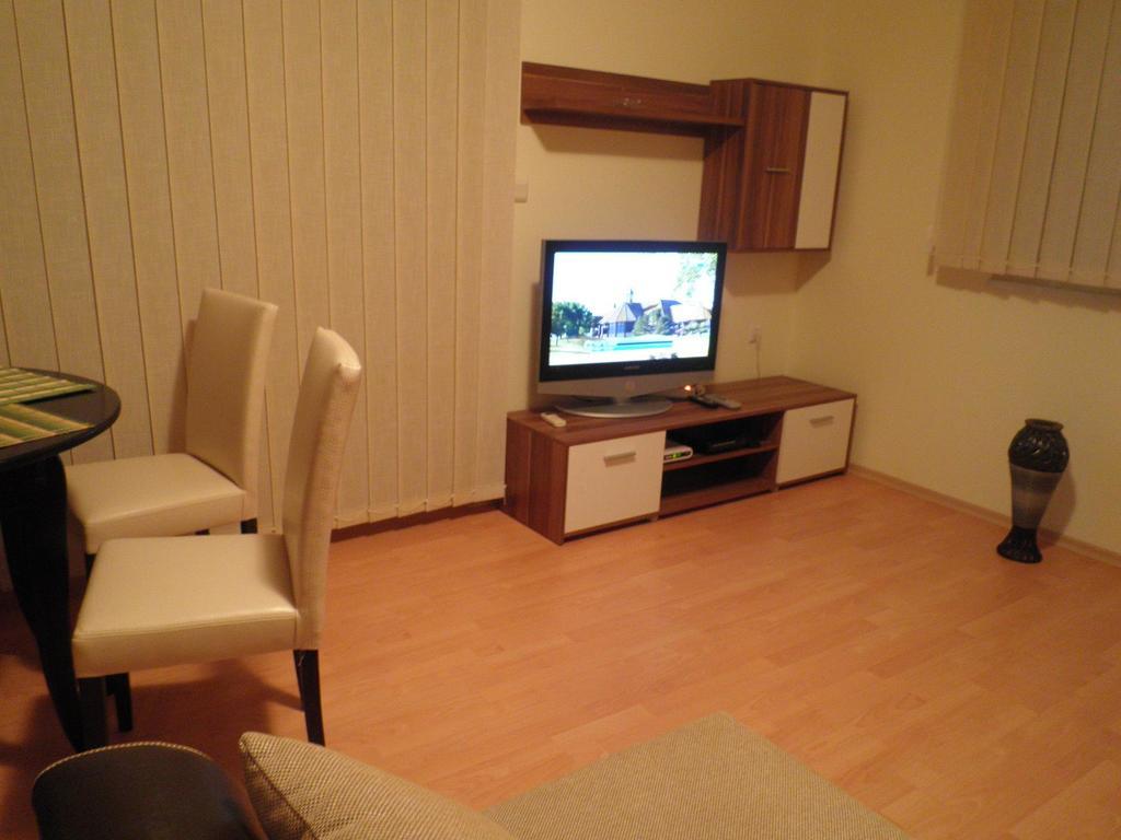Private Apartments In Privilige Fort Beach เอเลนีเต ภายนอก รูปภาพ