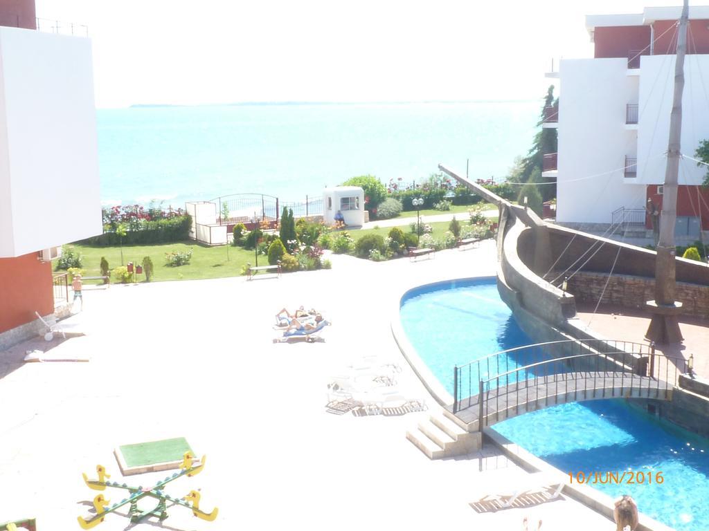 Private Apartments In Privilige Fort Beach เอเลนีเต ภายนอก รูปภาพ